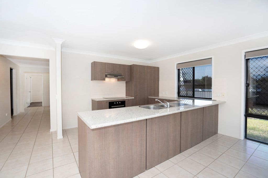 317 Bestmann Road, Sandstone Point QLD 4511, Sandstone Point - Thumbnail 2