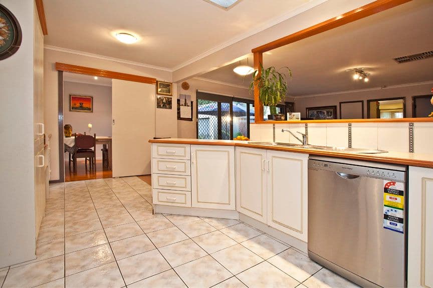 24 Juniper Road, WANTIRNA VIC 3152, Wantirna - Thumbnail 4