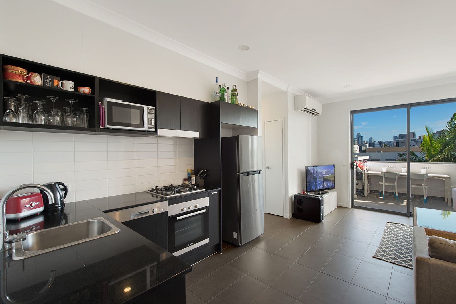 85 Victoria Street, Windsor QLD 4030, Windsor - Thumbnail 3