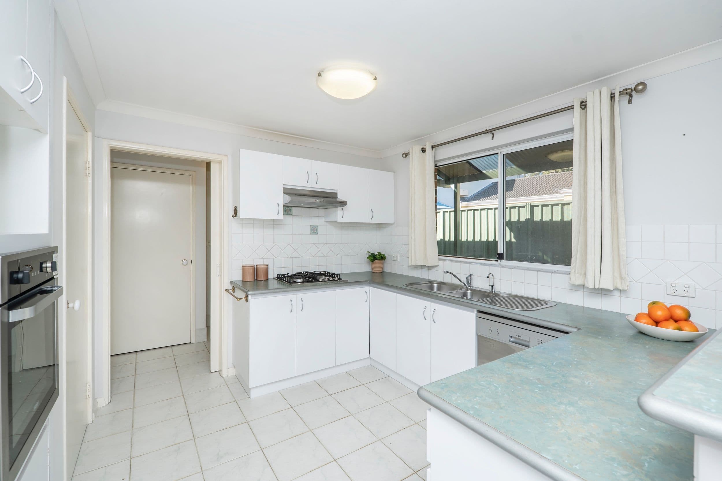 11 Gibney Avenue, Mount Hawthorn WA 6016, Mount Hawthorn - Thumbnail 7