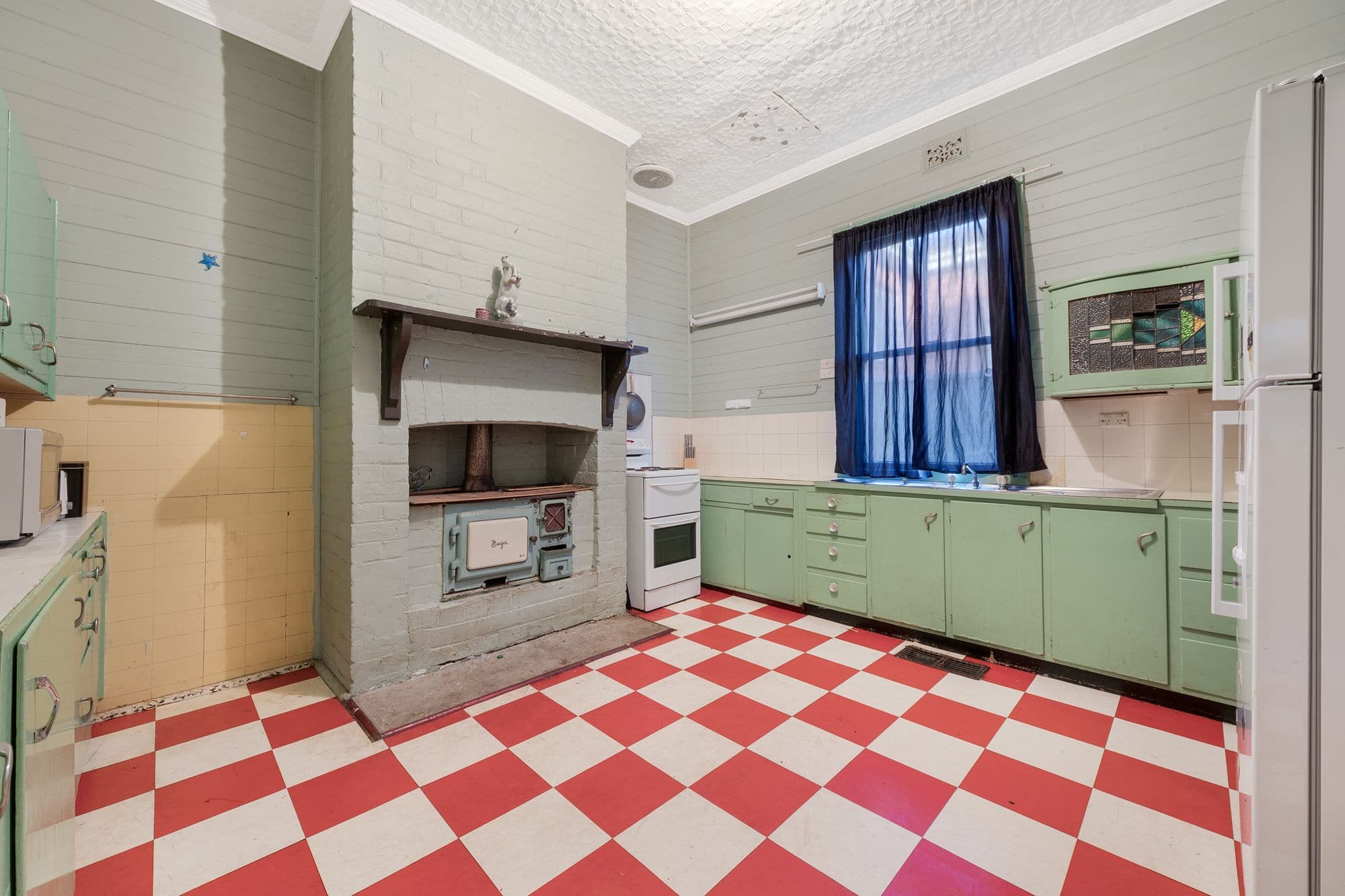 14 & 14A Sturt Street, Campbelltown NSW 2560, Campbelltown - Thumbnail 3