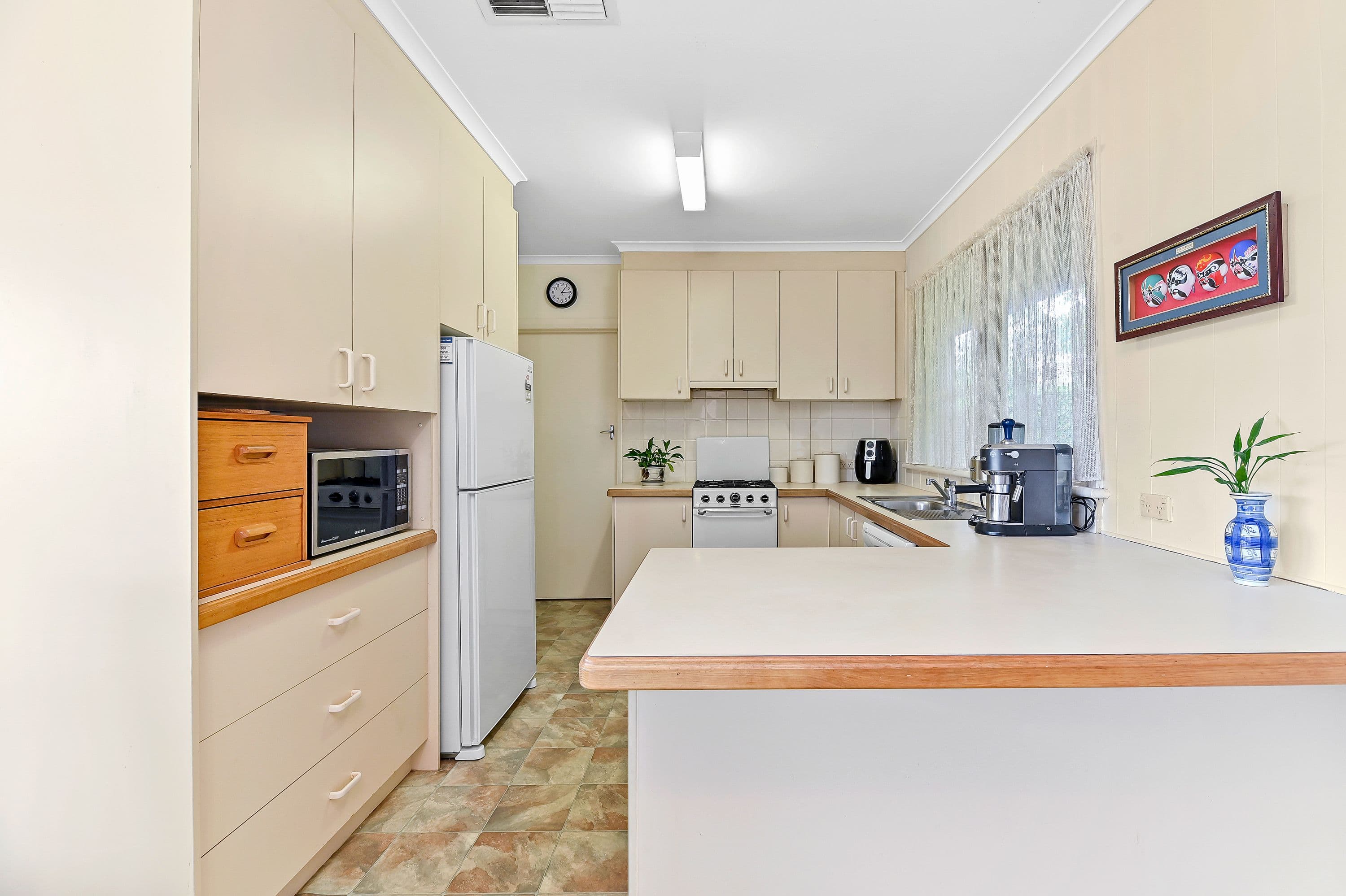 4 Royal Court, Mount Waverley VIC 3149, Mount Waverley - Thumbnail 6