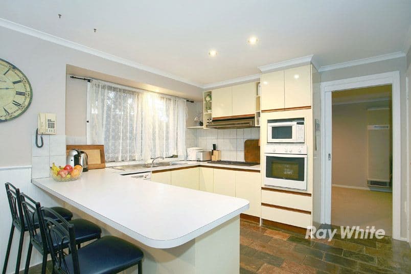 48 Huon Park Road, Cranbourne North VIC 3977, Cranbourne North - Thumbnail 3
