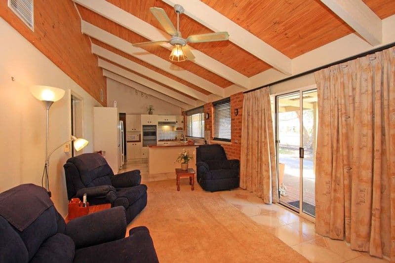 62 Townsend Street, HOWLONG NSW 2643, Howlong - Thumbnail 7