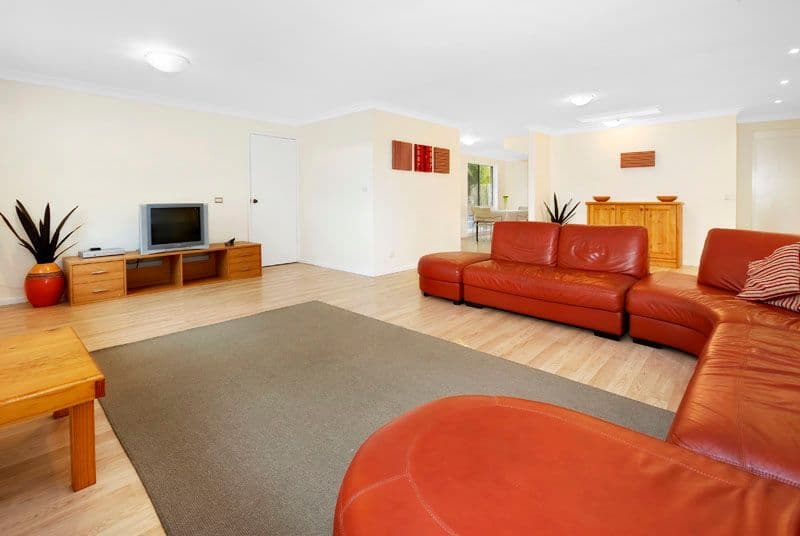 6 Callistemon Close, ALFORDS POINT NSW 2234, Alfords Point - Thumbnail 3
