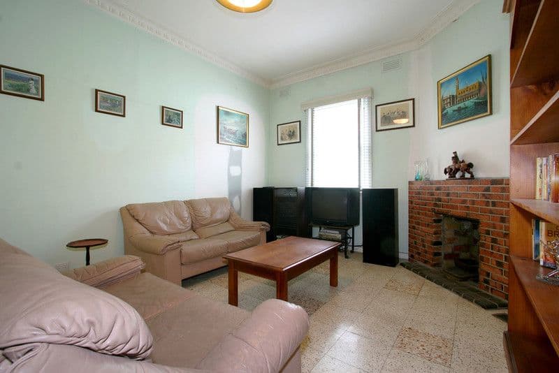 111 Atherton Road, OAKLEIGH VIC 3166, Oakleigh - Thumbnail 3
