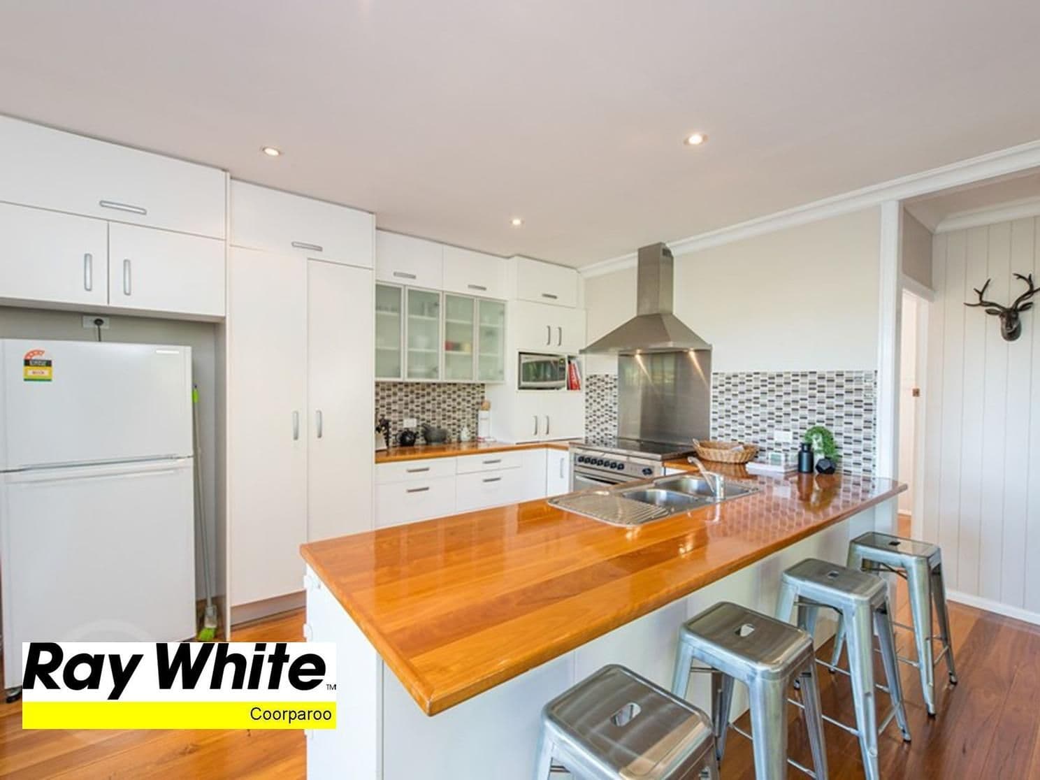 25 Fryar Street, Camp Hill QLD 4152, Camp Hill - Image 1