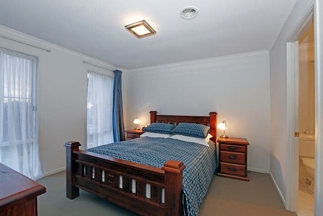 82 Summerhill Road, RESERVOIR VIC 3073, Reservoir - Thumbnail 7