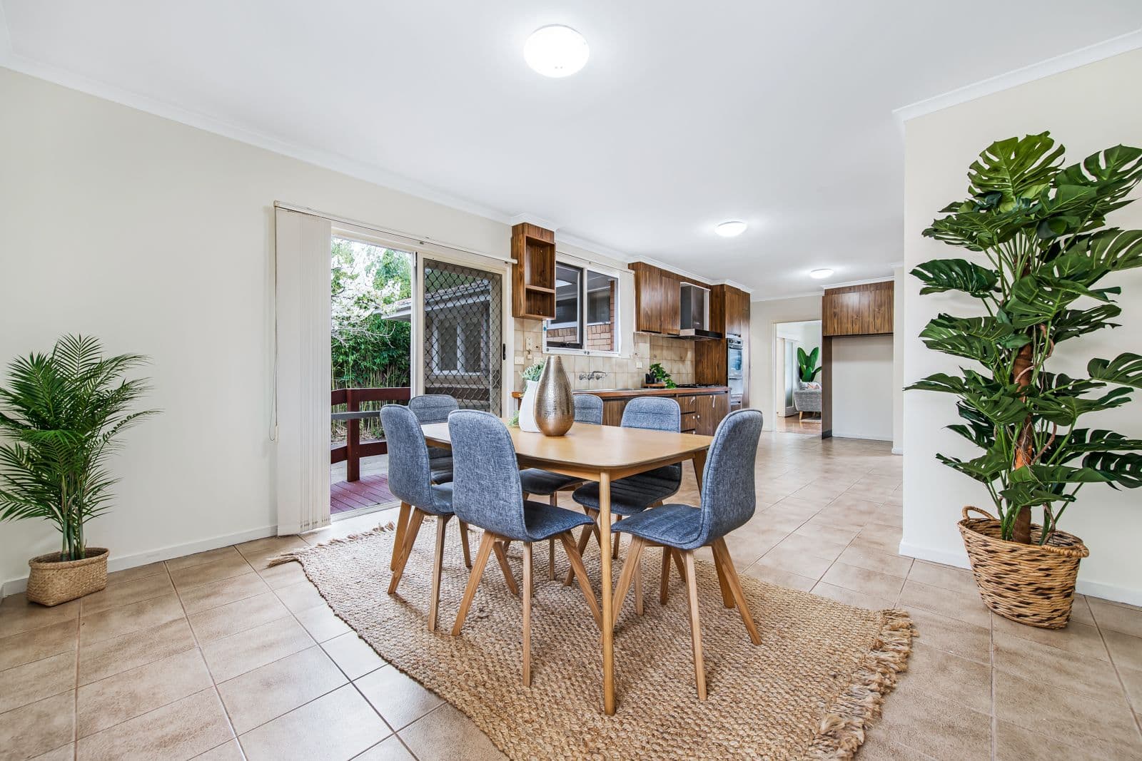 30 Jubilee Street, Mount Waverley VIC 3149, Mount Waverley - Thumbnail 3