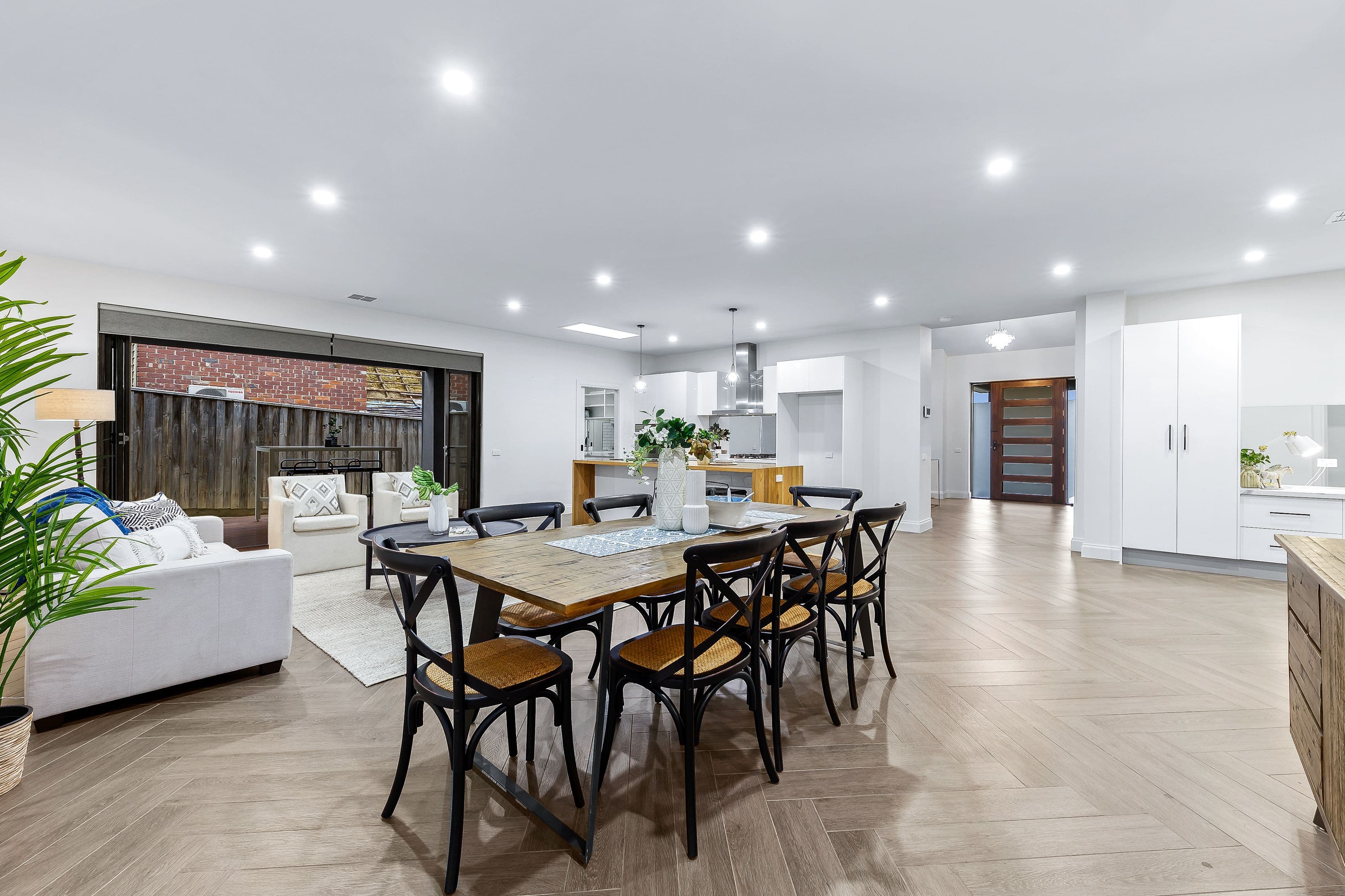 18 Darlington Avenue, Wheelers Hill VIC 3150, Wheelers Hill - Thumbnail 5