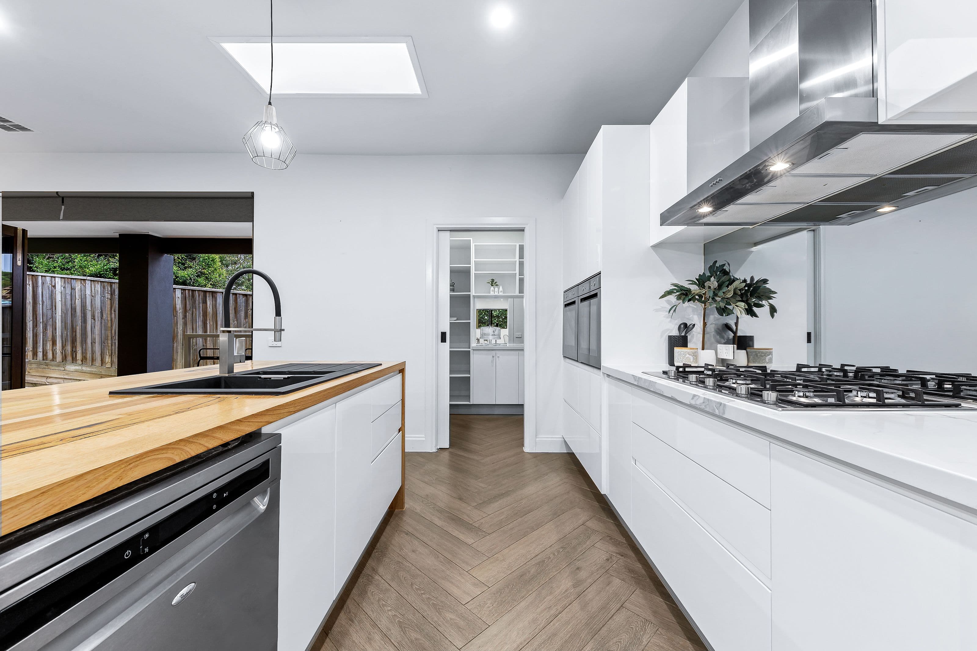 18 Darlington Avenue, Wheelers Hill VIC 3150, Wheelers Hill - Thumbnail 7