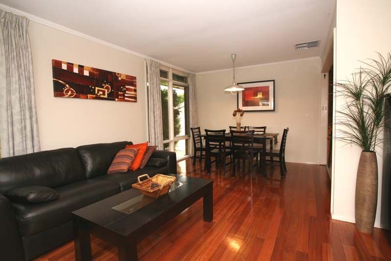 37 Ranfurlie Drive, GLEN WAVERLEY VIC 3150, Glen Waverley - Thumbnail 2