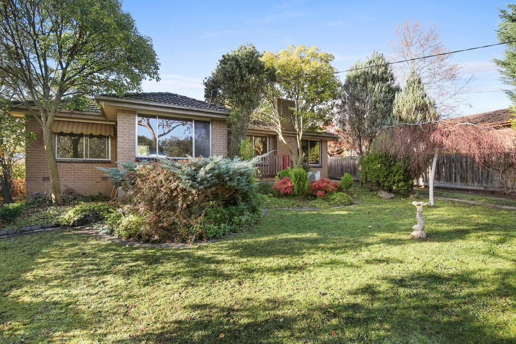 16 Bradman Avenue, Mount Evelyn VIC 3796, Mount Evelyn - Image 1