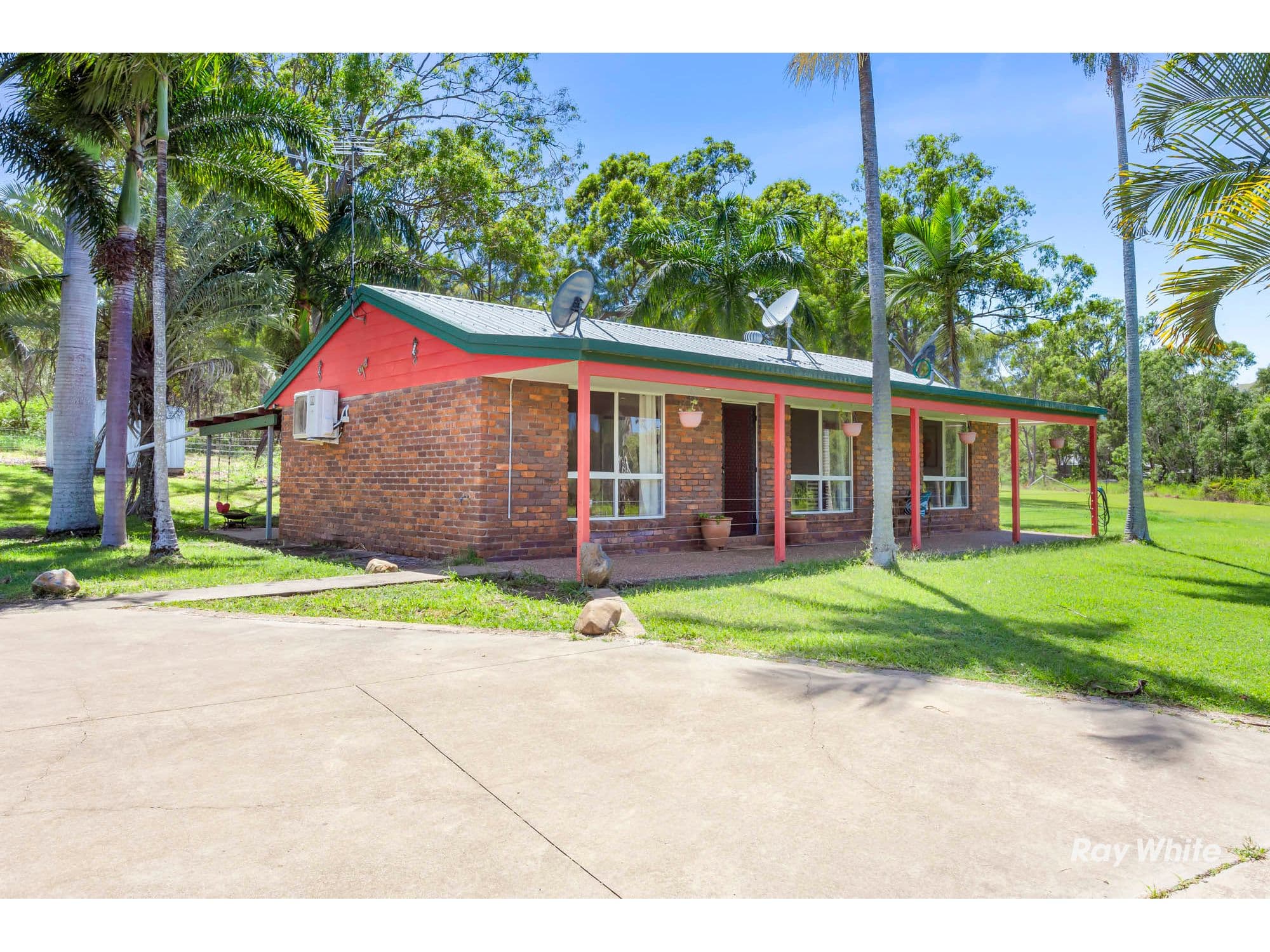 3265 Emu Park Road, Emu Park QLD 4710, Emu Park - Thumbnail 2