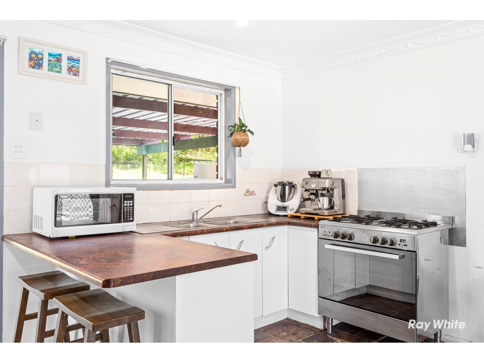 3265 Emu Park Road, Emu Park QLD 4710, Emu Park - Thumbnail 3