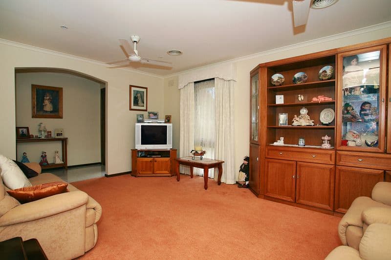 9 Brett Drive, KEYSBOROUGH VIC 3173, Keysborough - Thumbnail 6