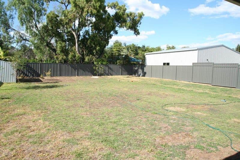 25 Newman Drive, Emerald QLD 4720, Emerald - Thumbnail 8