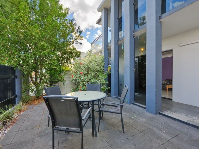 204 Wellington Road, EAST BRISBANE QLD 4169, East Brisbane - Thumbnail 2