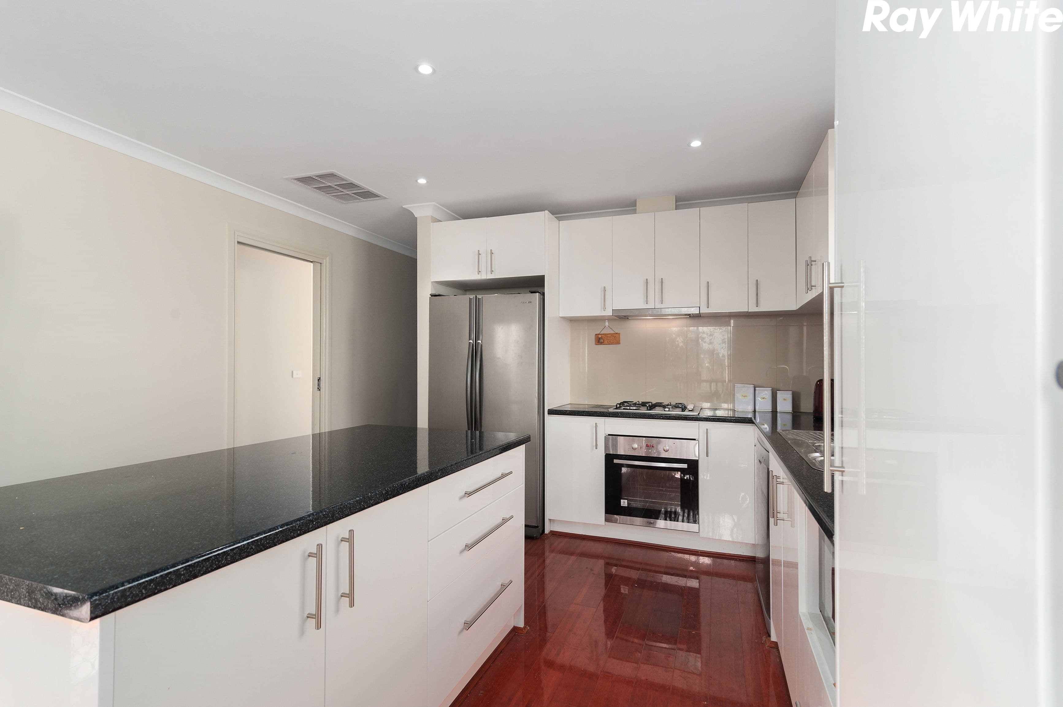 6B Lima Place, Pakenham VIC 3810, Pakenham - Thumbnail 5