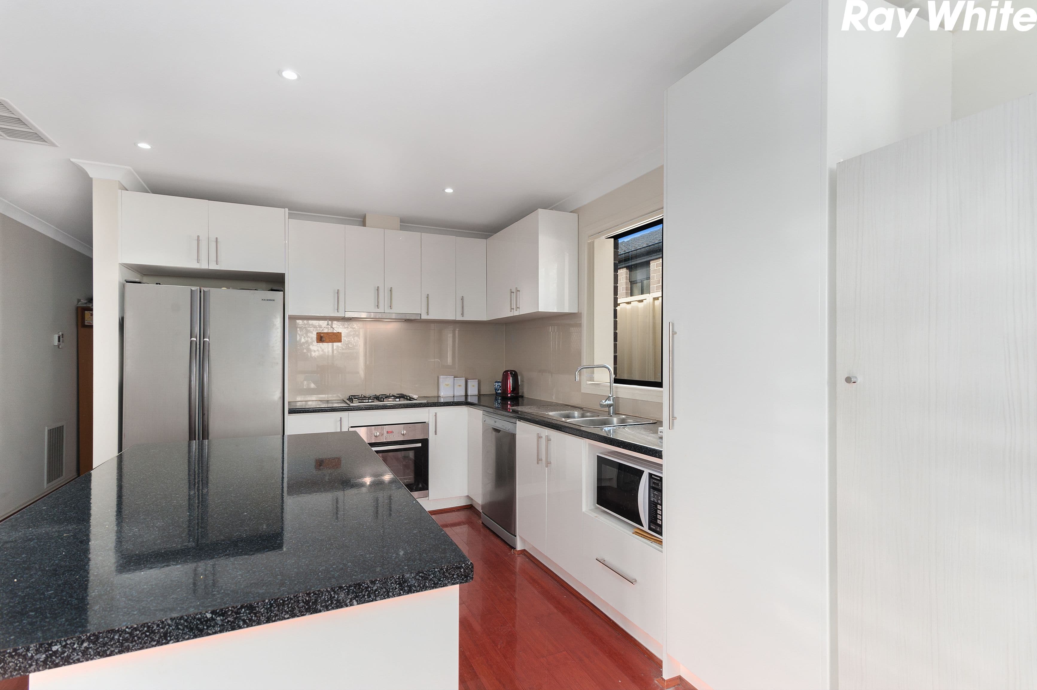 6B Lima Place, Pakenham VIC 3810, Pakenham - Thumbnail 6