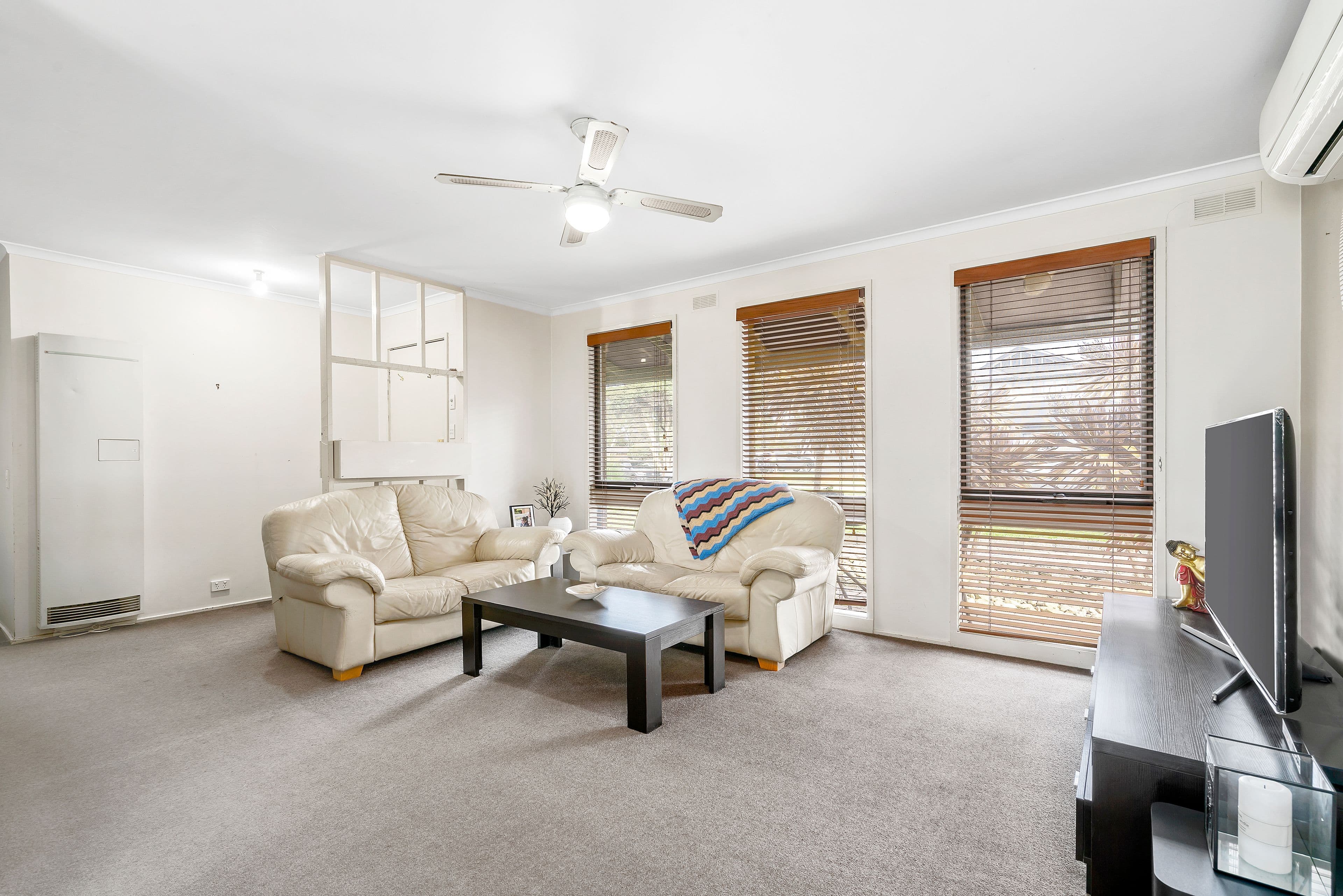 9 Turnberry Drive, Sunbury VIC 3429, Sunbury - Thumbnail 2