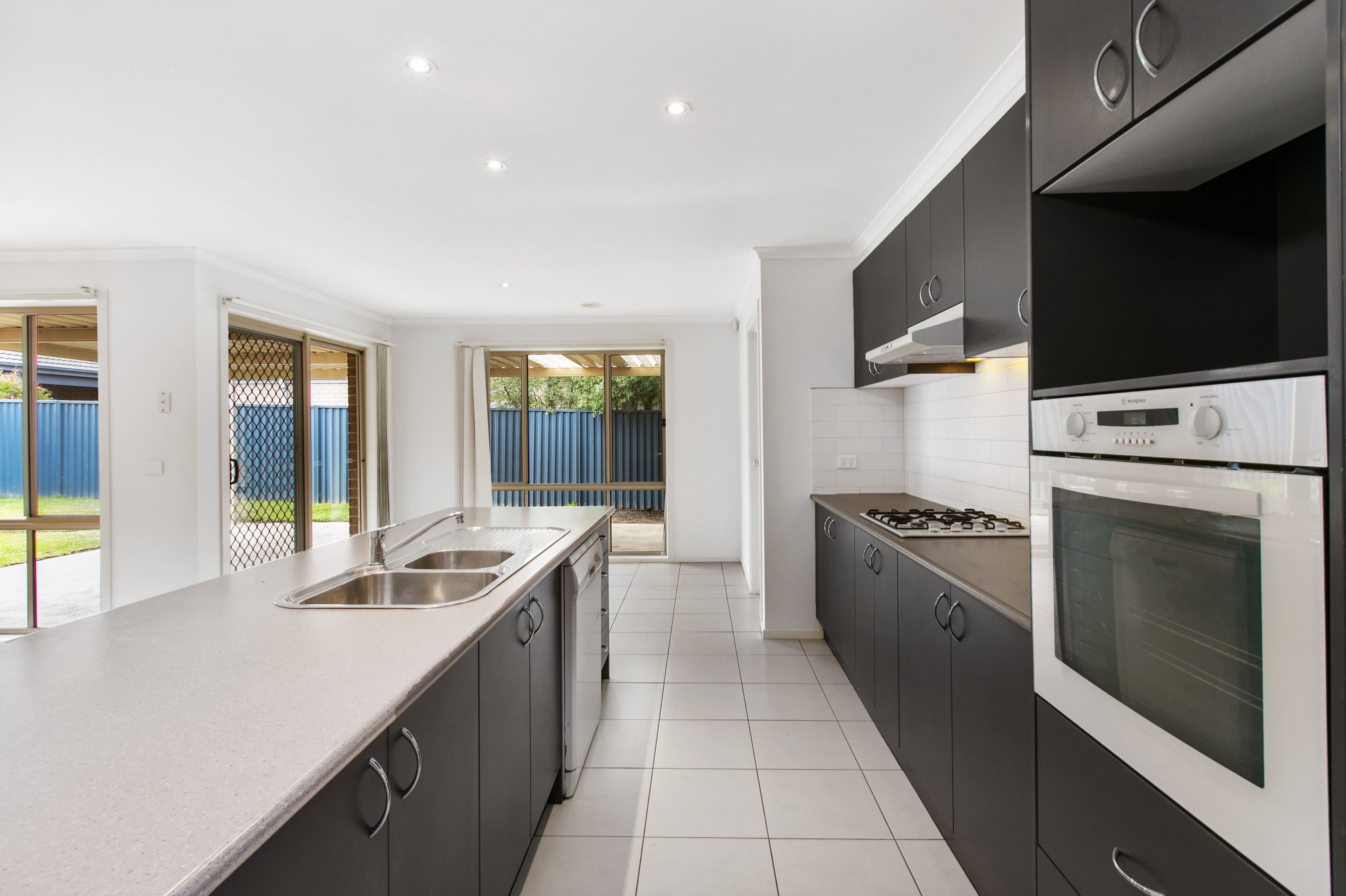 38 Laurina Link, Pakenham VIC 3810, Pakenham - Thumbnail 5
