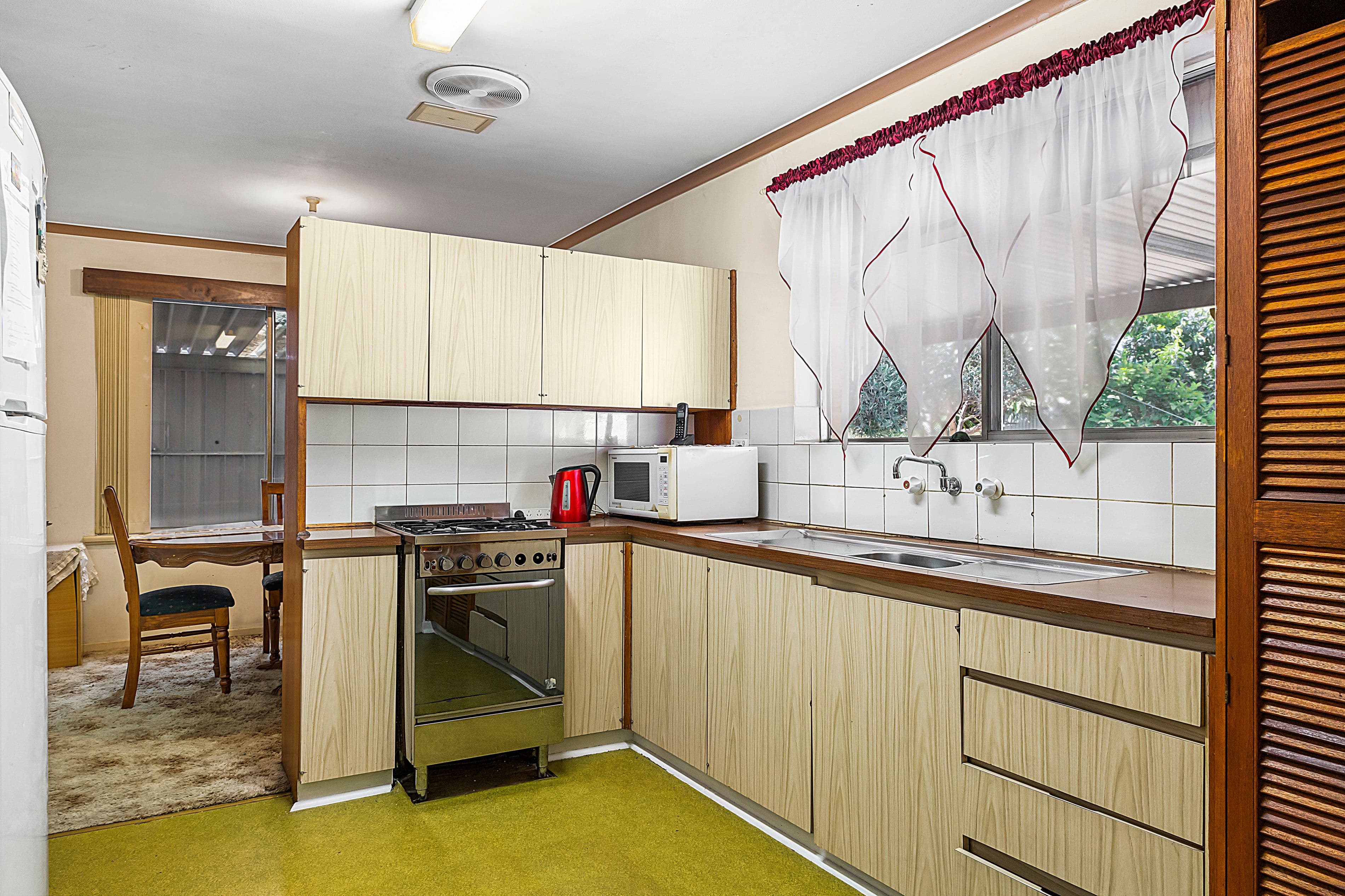 15 Walnut Avenue, Parafield Gardens SA 5107, Parafield Gardens - Thumbnail 6