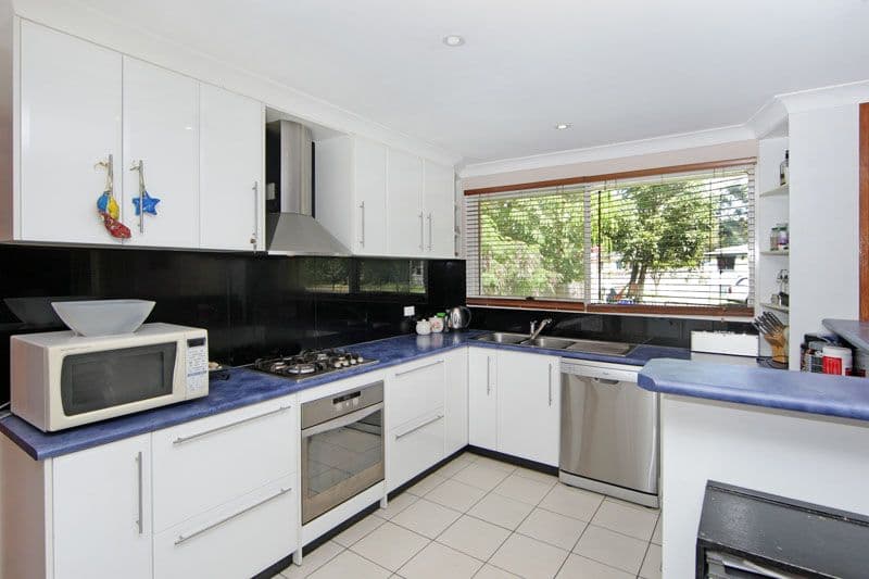 29 Laguna Parade, BERKELEY VALE NSW 2261, Berkeley Vale - Thumbnail 4
