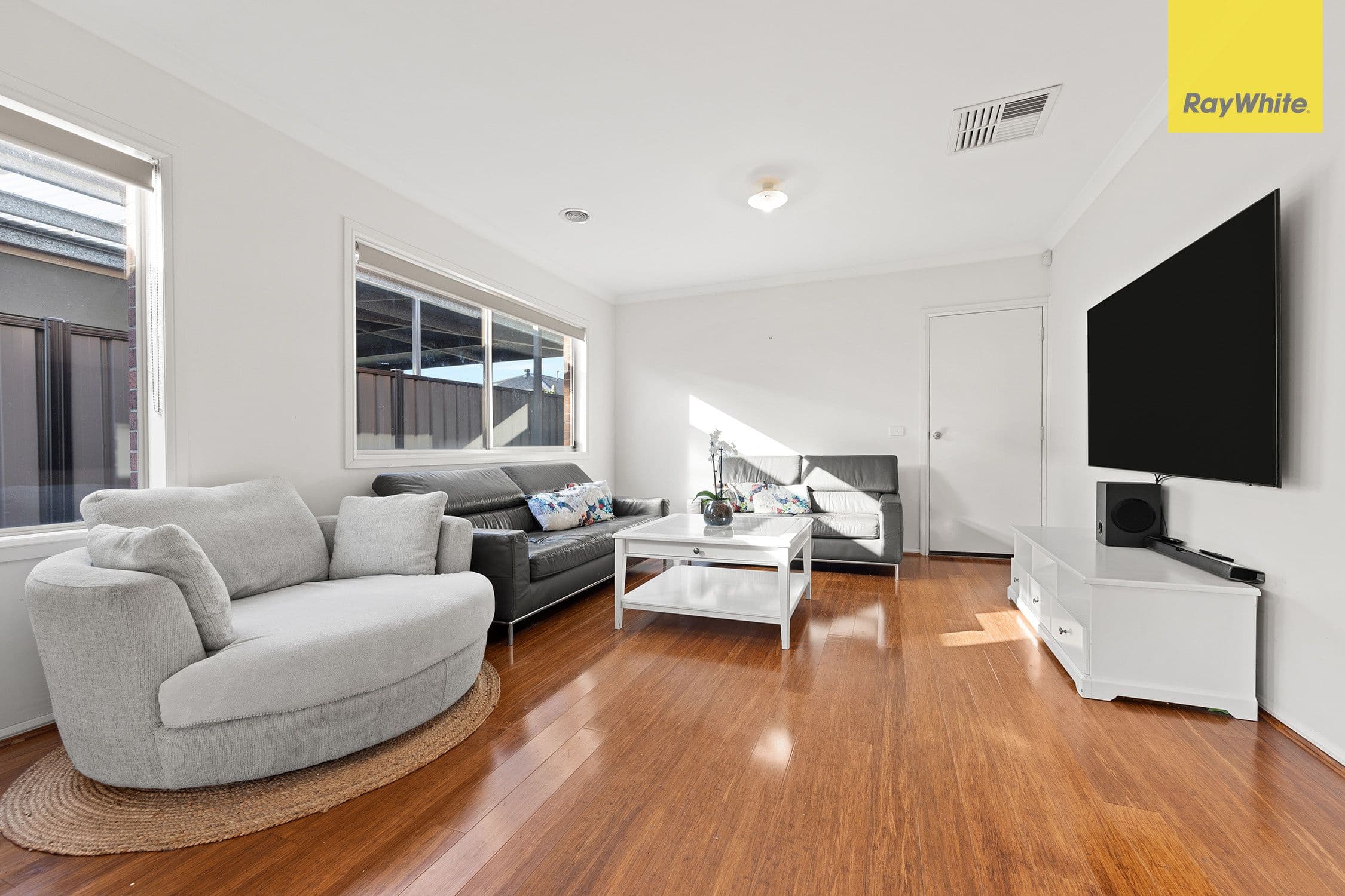 120 Lennon Parkway, DERRIMUT VIC 3026, Derrimut - Thumbnail 2