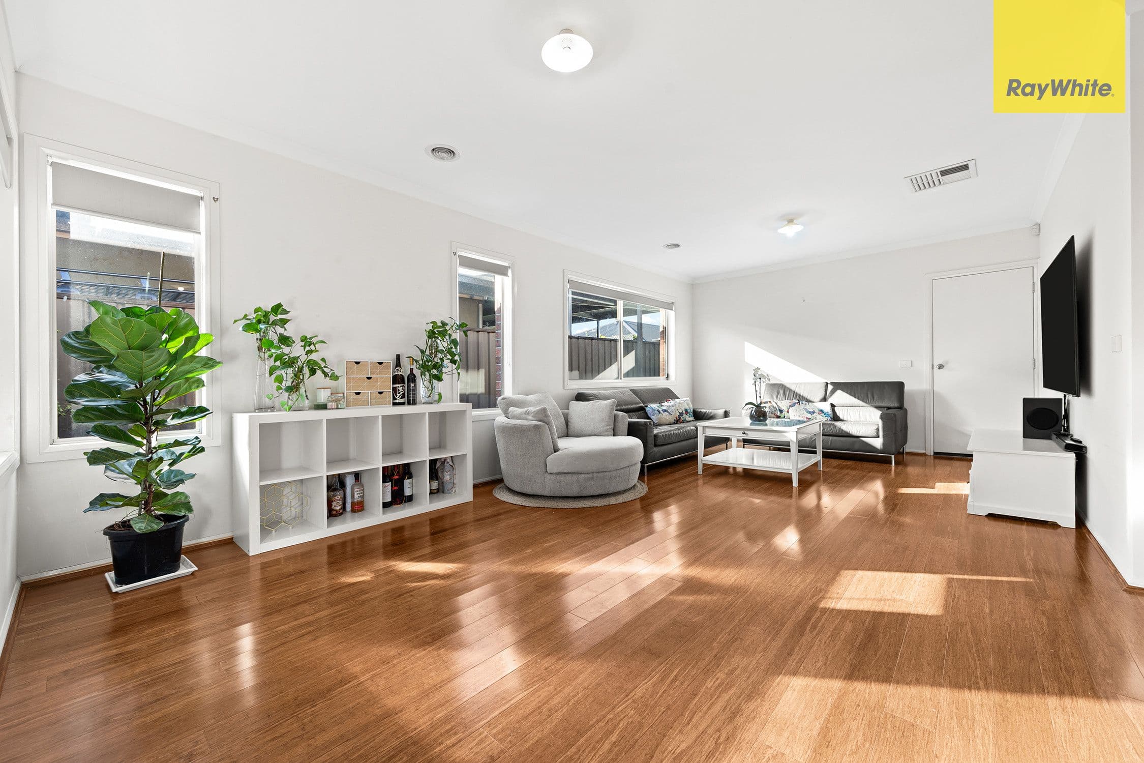 120 Lennon Parkway, DERRIMUT VIC 3026, Derrimut - Thumbnail 3