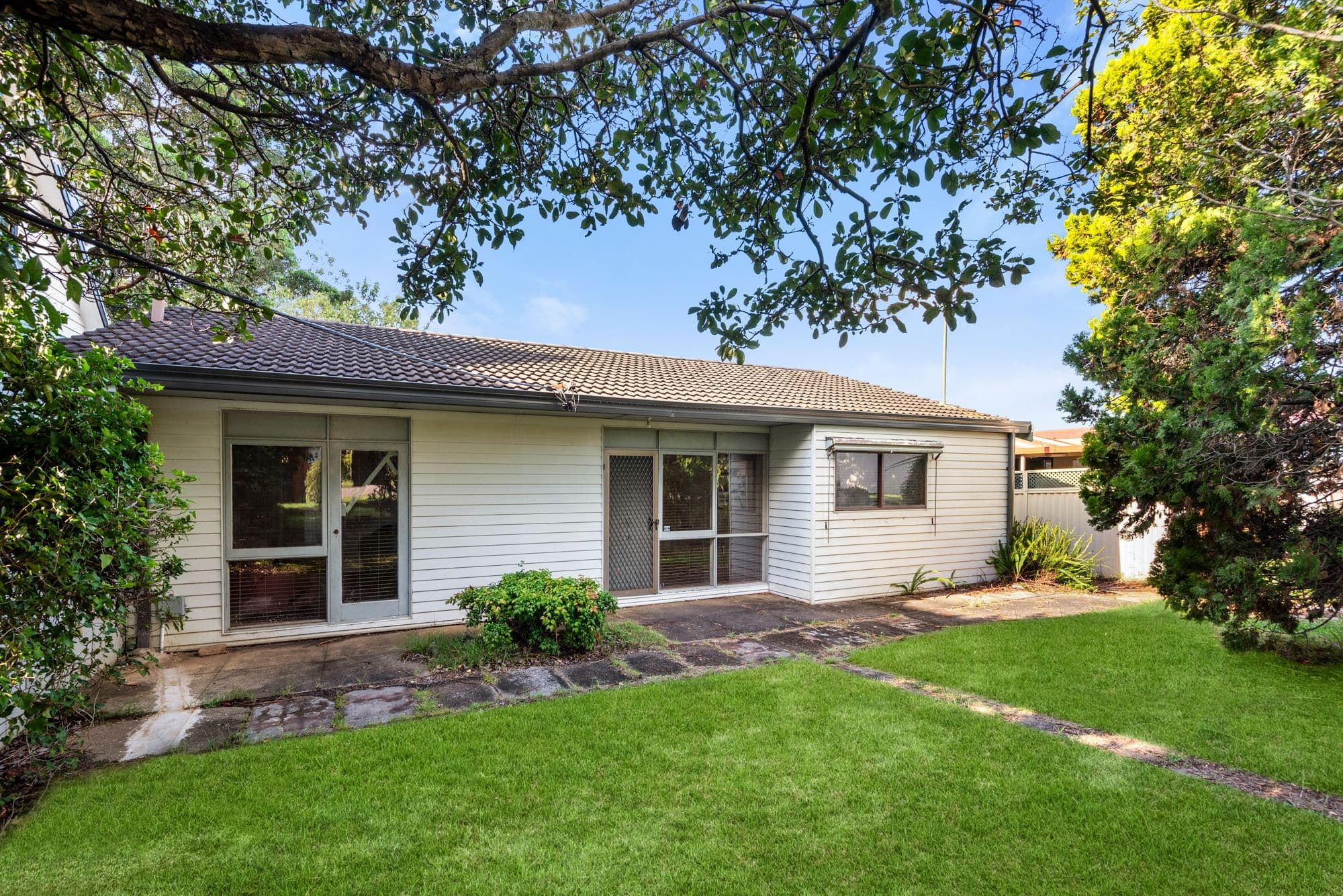 15 Campbellfield Avenue, Bradbury NSW 2560, Bradbury - Image 1