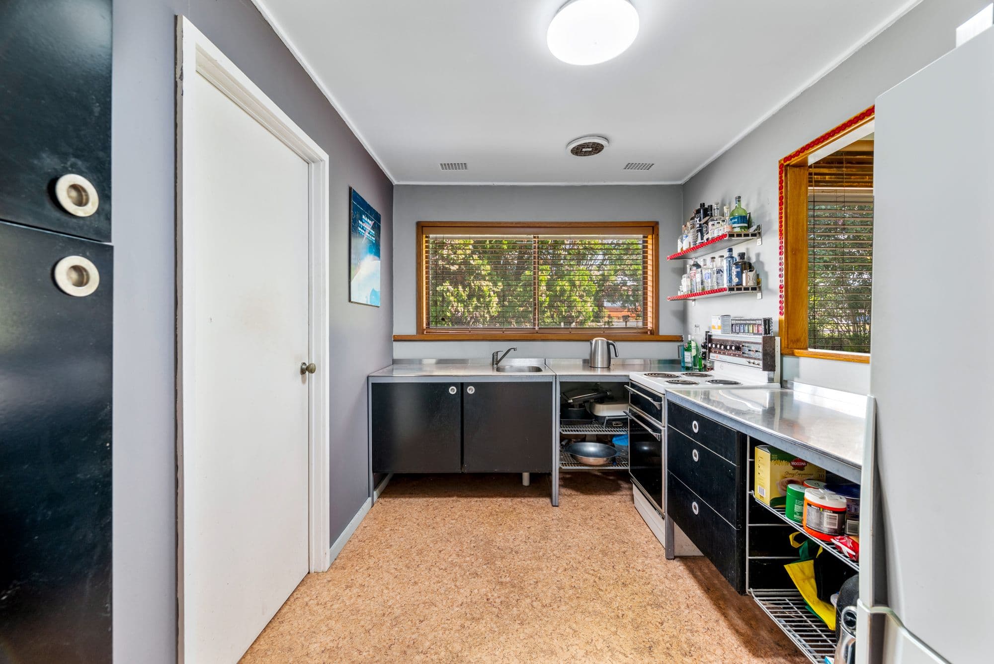 15 Campbellfield Avenue, Bradbury NSW 2560, Bradbury - Thumbnail 4