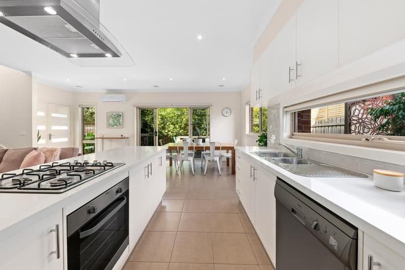 29 Elton Road, Ferntree Gully VIC 3156, Ferntree Gully - Thumbnail 2
