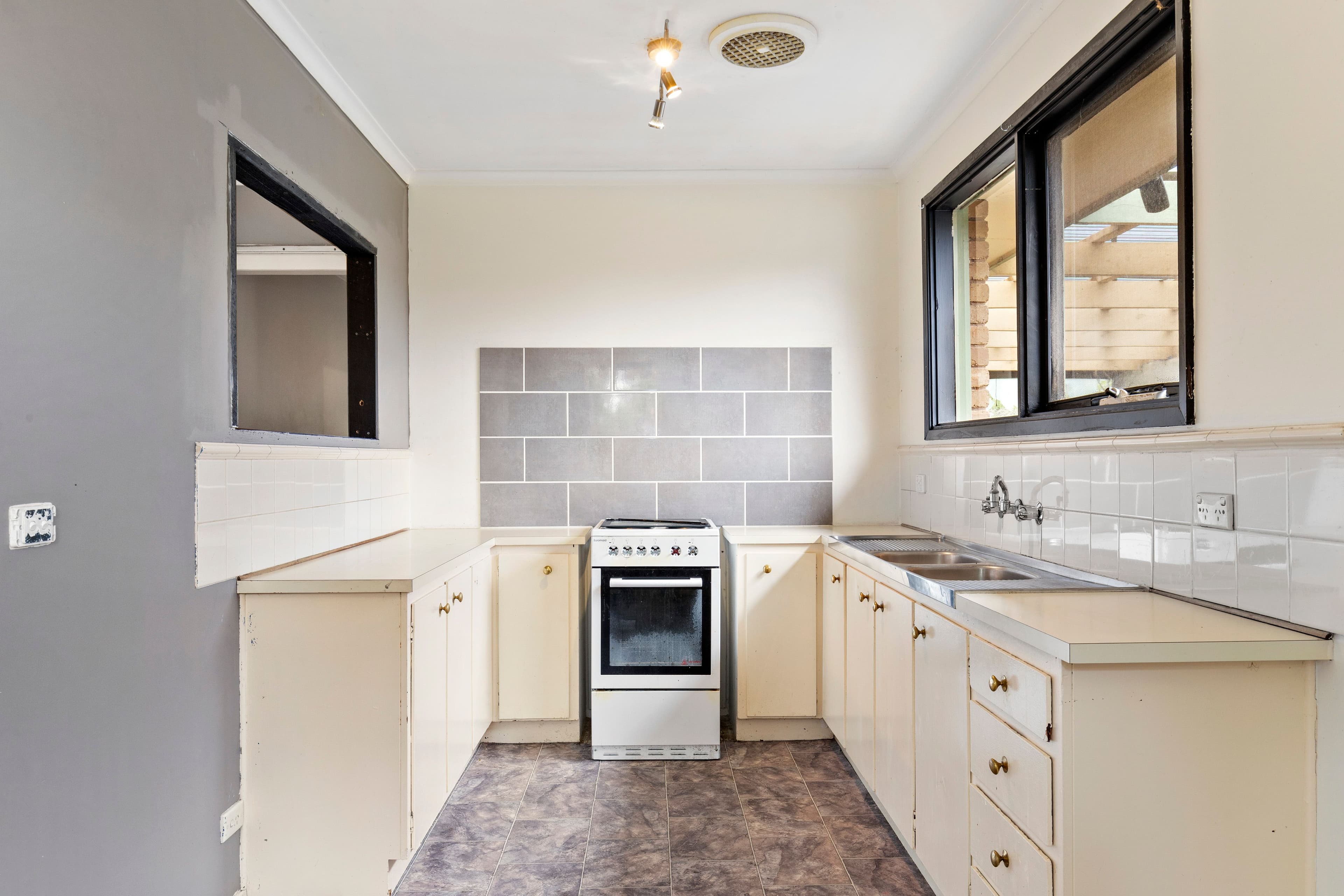 15 Imre Court, Baxter VIC 3911, Baxter - Thumbnail 2