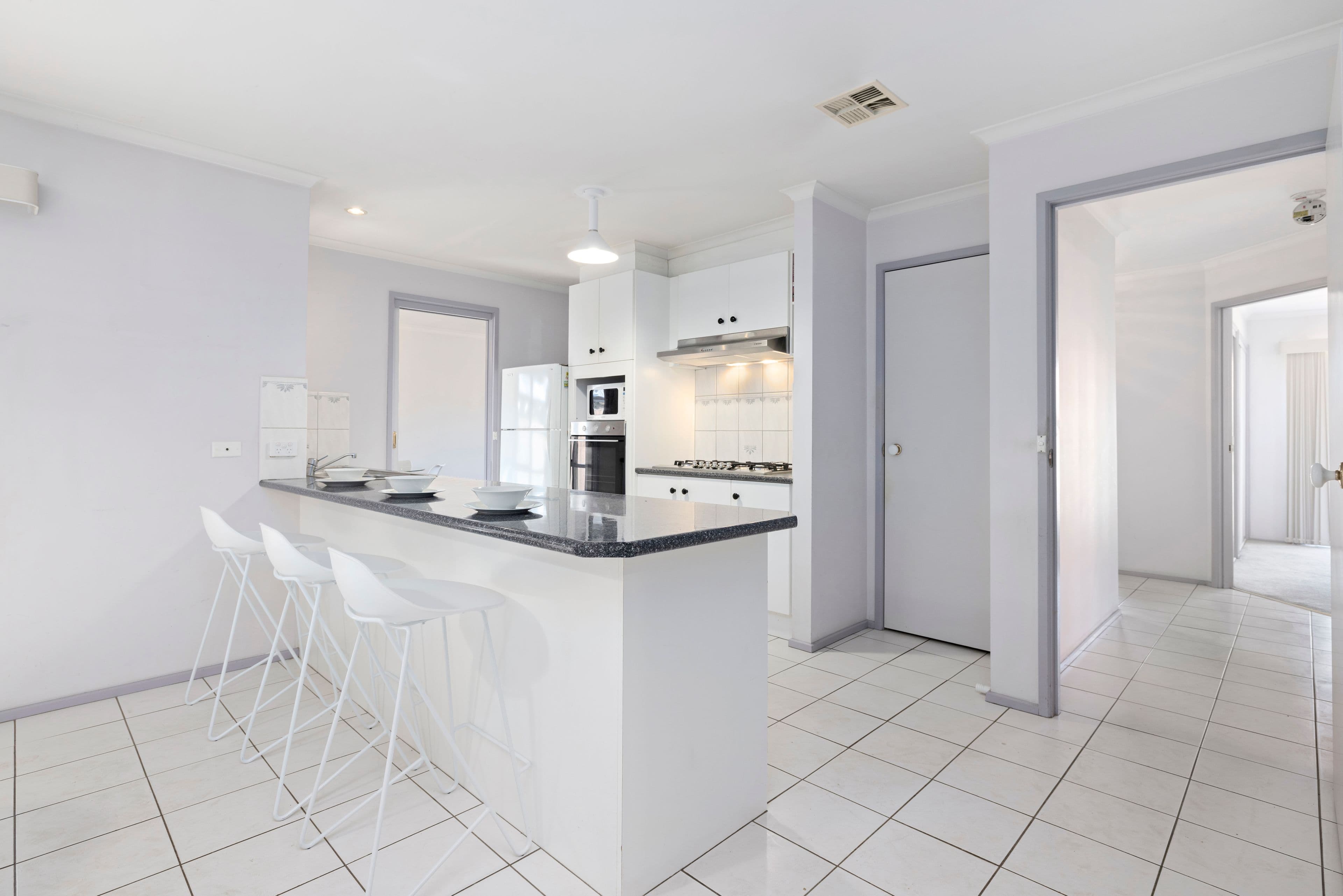 12 Pia Drive, Rowville VIC 3178, Rowville - Thumbnail 4