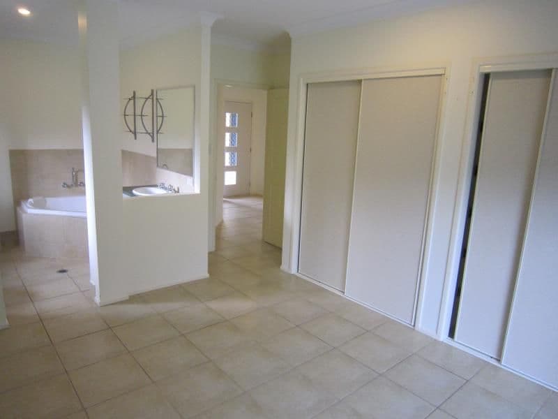 11 Rosemarkie Street, EDMONTON QLD 4869, Edmonton - Thumbnail 5