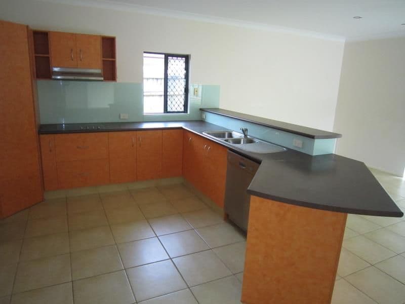 11 Rosemarkie Street, EDMONTON QLD 4869, Edmonton - Thumbnail 6