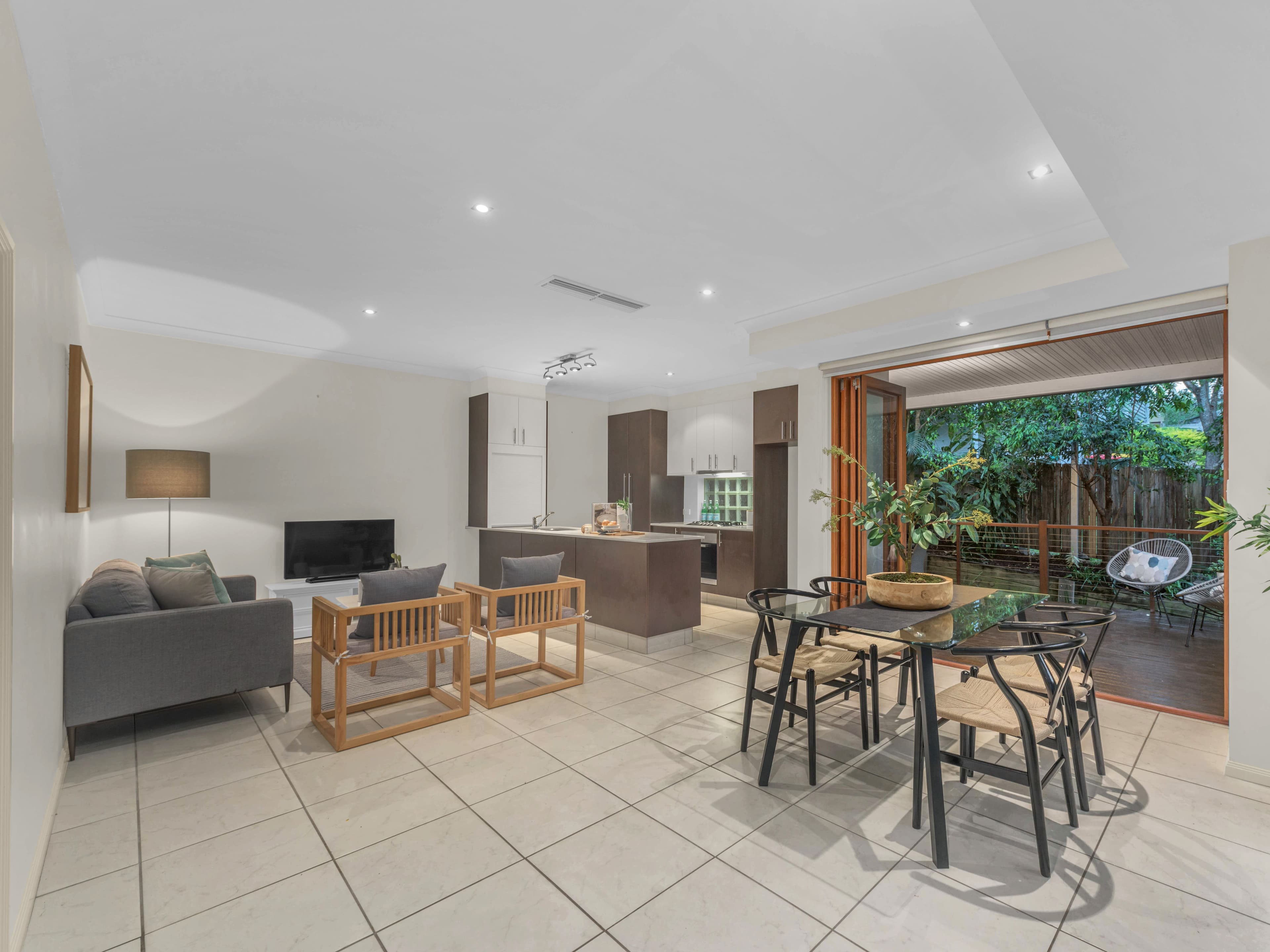 37 Frederick Street, Taringa QLD 4068, Taringa - Thumbnail 2