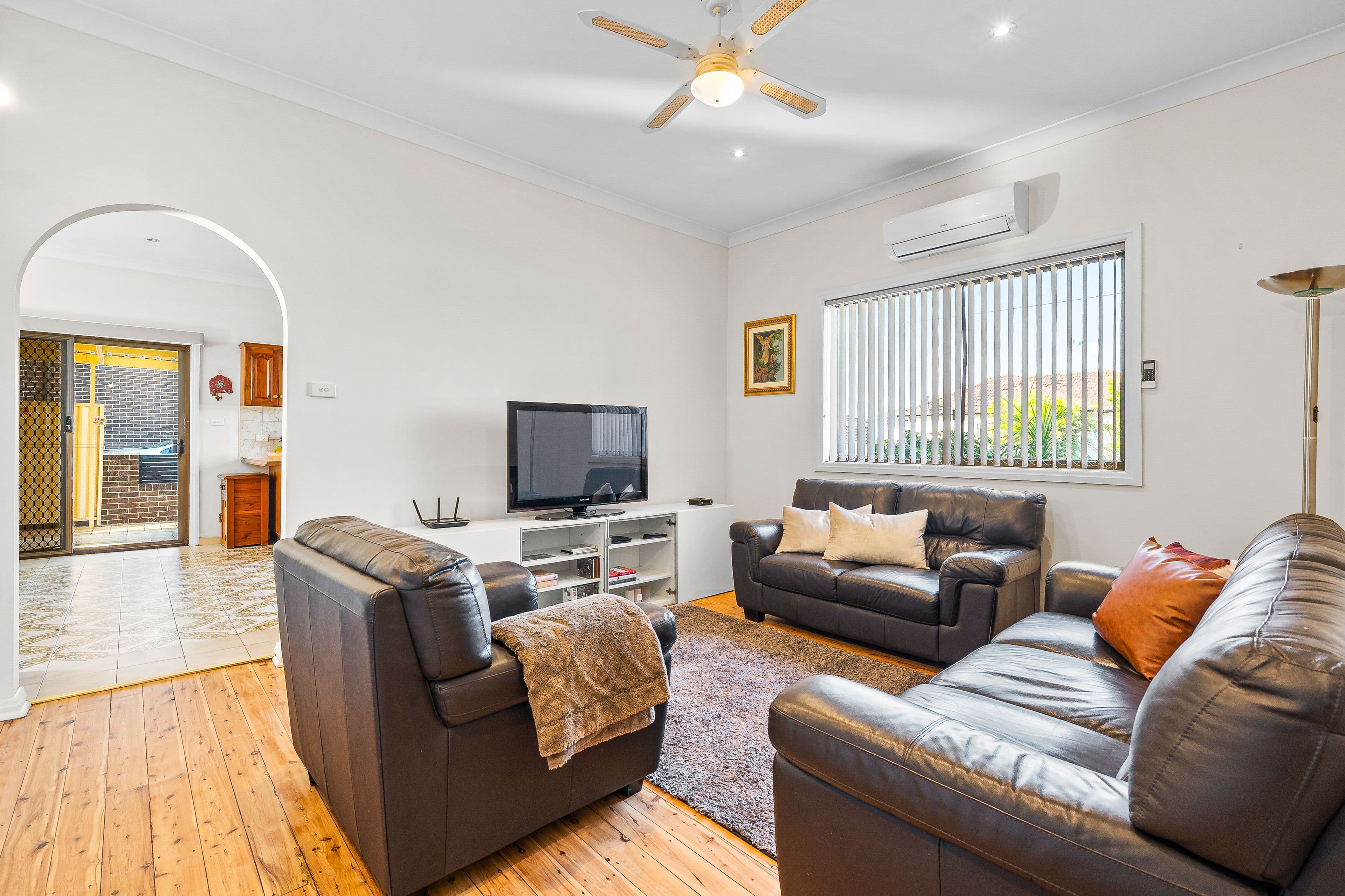 198 Hamilton Road, Fairfield Heights NSW 2165, Fairfield Heights - Thumbnail 2