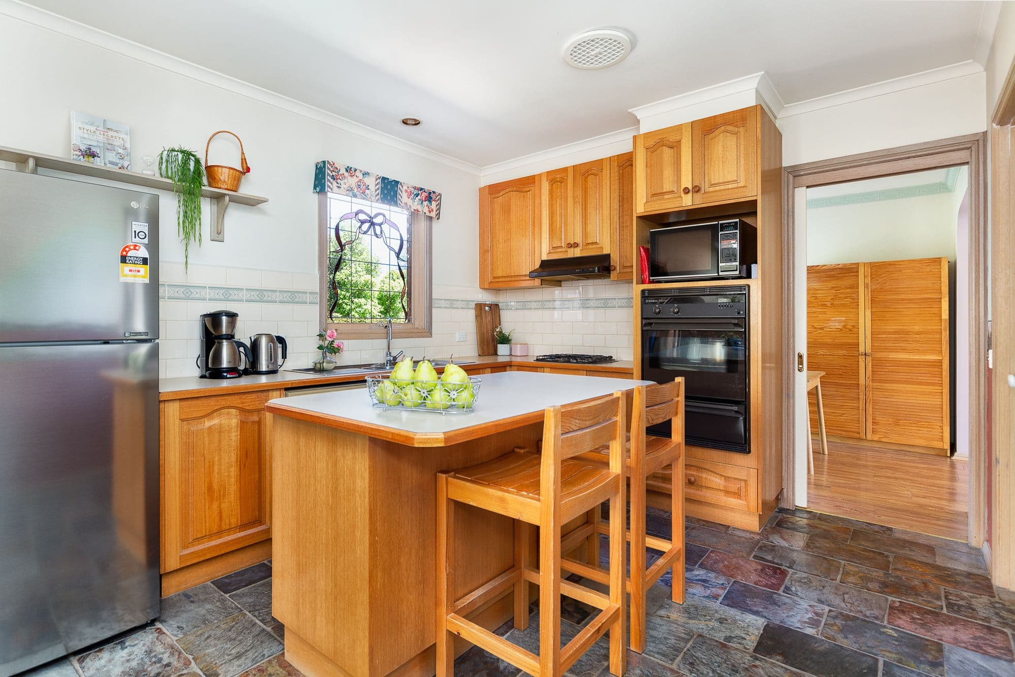 160 Telford Drive, Berwick VIC 3806, Berwick - Thumbnail 3