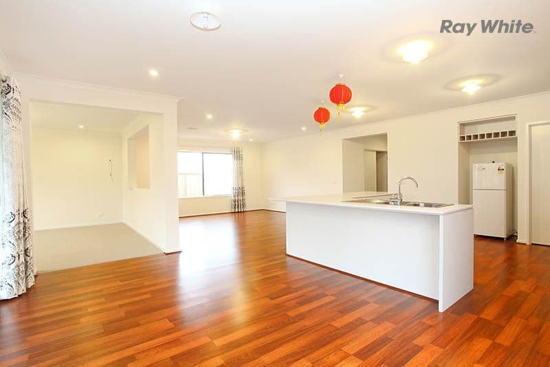 15 BRINDABELLA Chase, SANCTUARY LAKES VIC 3030, Sanctuary Lakes - Thumbnail 4
