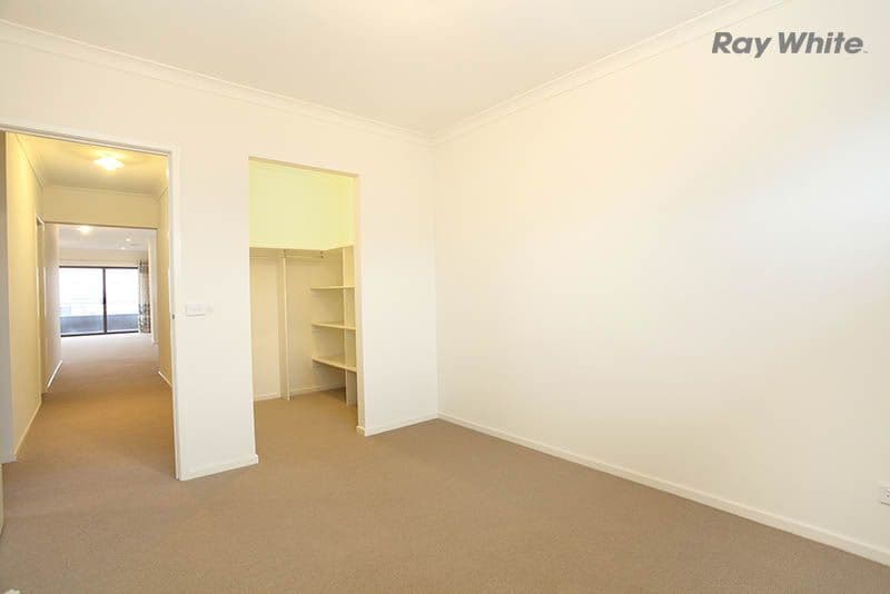 15 BRINDABELLA Chase, SANCTUARY LAKES VIC 3030, Sanctuary Lakes - Thumbnail 8