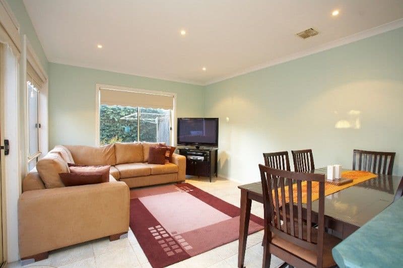 32 Rimcross Drive, KEILOR EAST VIC 3033, Keilor East - Thumbnail 3