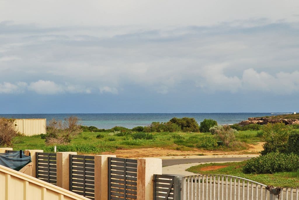 16 Glover Crescent, Green Head WA 6514, Green Head - Thumbnail 2