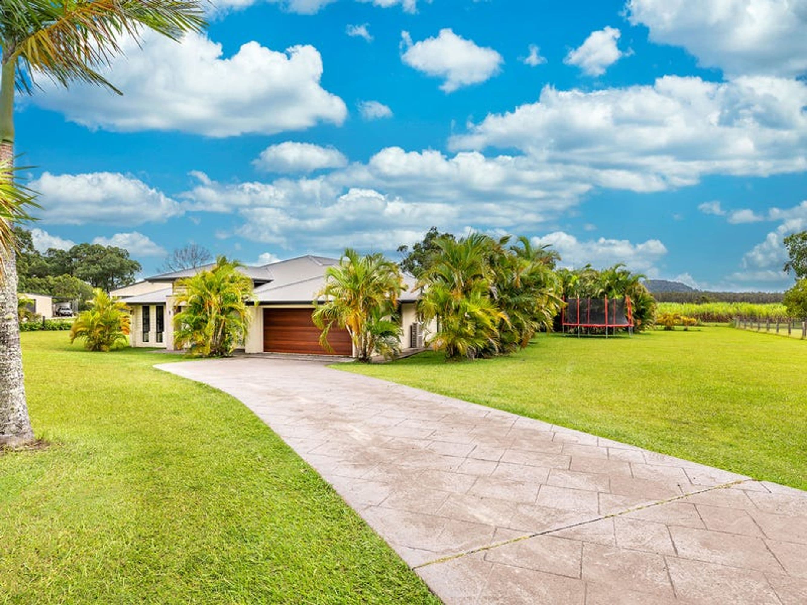 50 Mckenzie Drive, Gulmarrad - Image 1