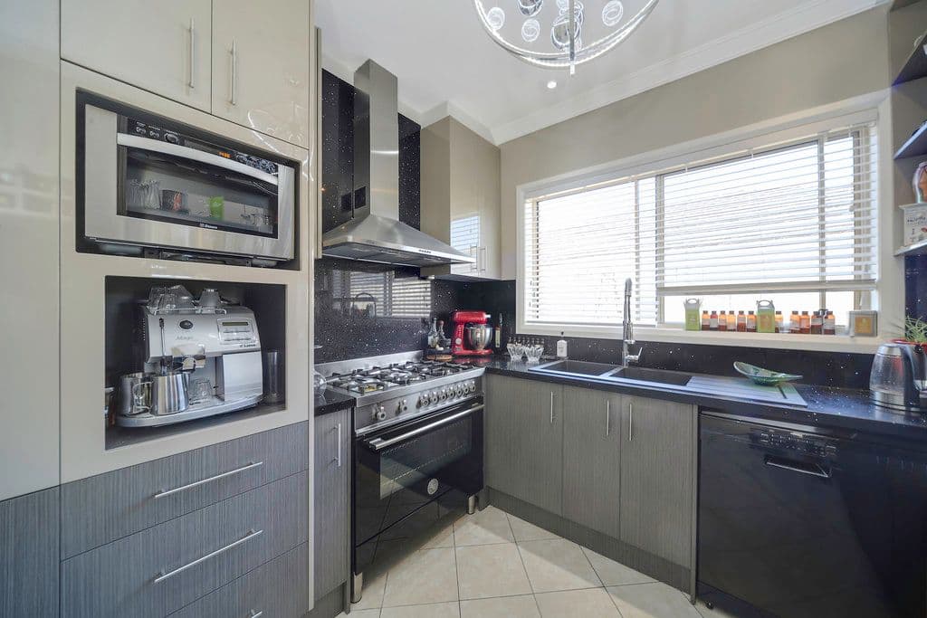 51 Forestview Way, Woonona - Thumbnail 2