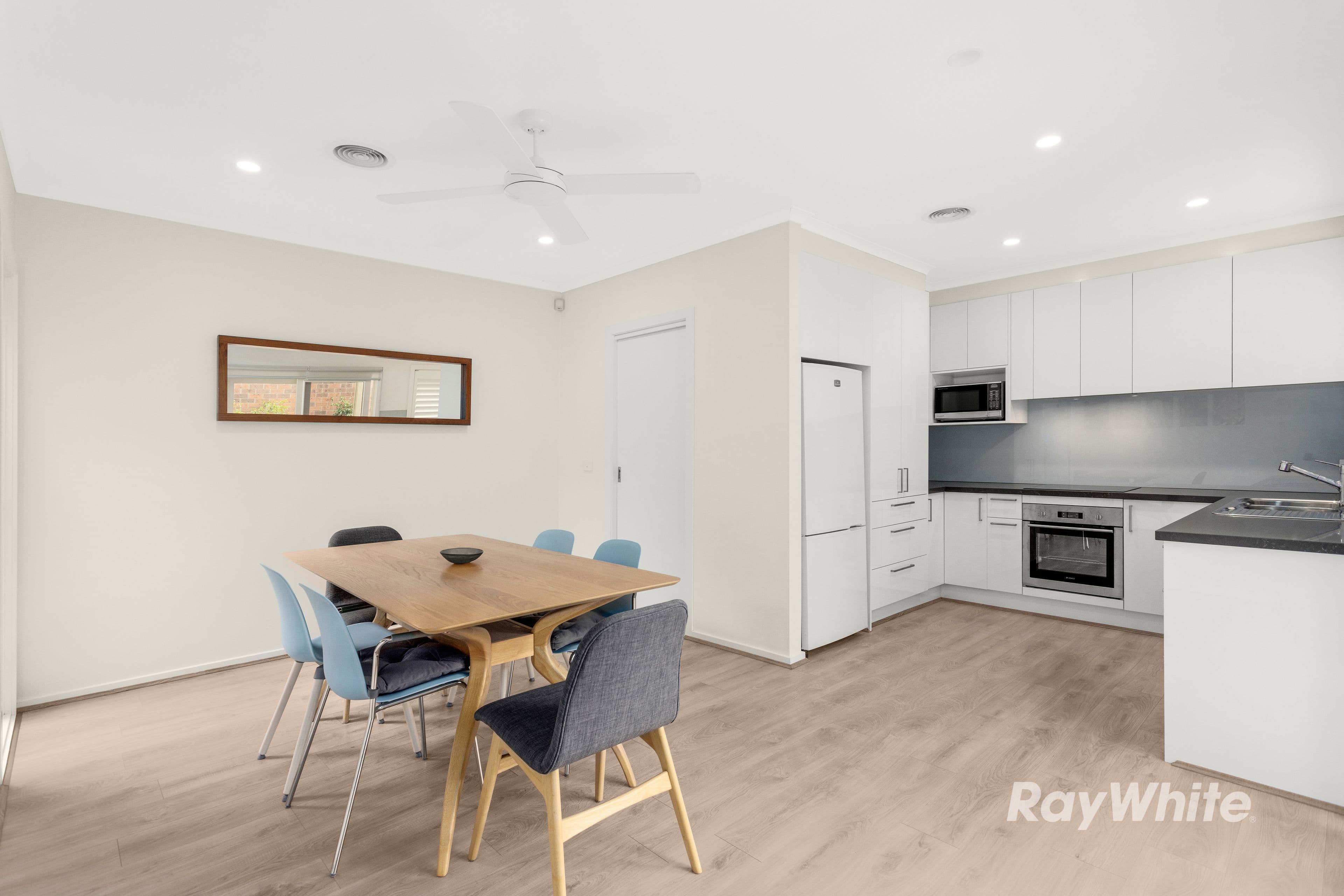 20 Truganini Road, Carnegie VIC 3163, Carnegie - Thumbnail 3