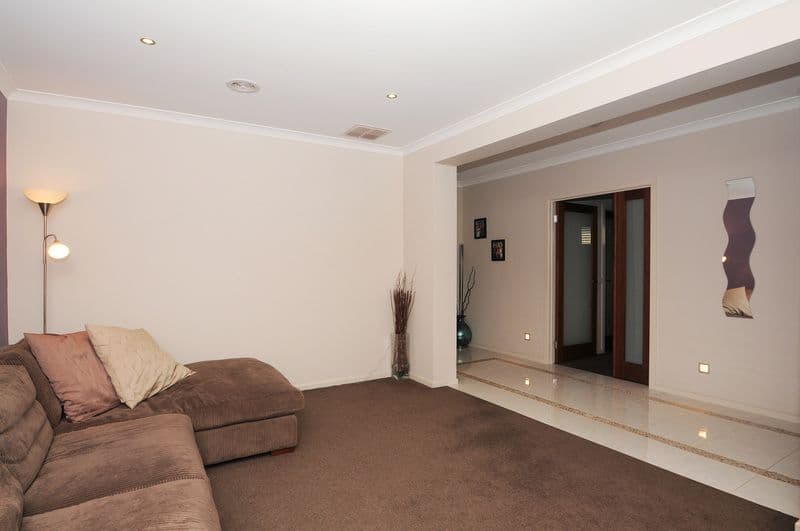 18 Black Wallaby Drive, LANGWARRIN VIC 3910, Langwarrin - Thumbnail 5