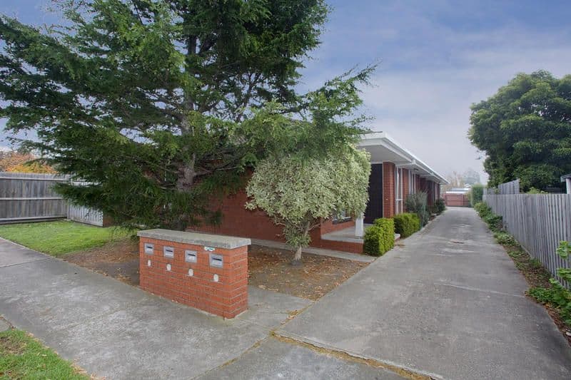 2 Wimmera Avenue, MANIFOLD HEIGHTS VIC 3218, Manifold Heights - Thumbnail 2