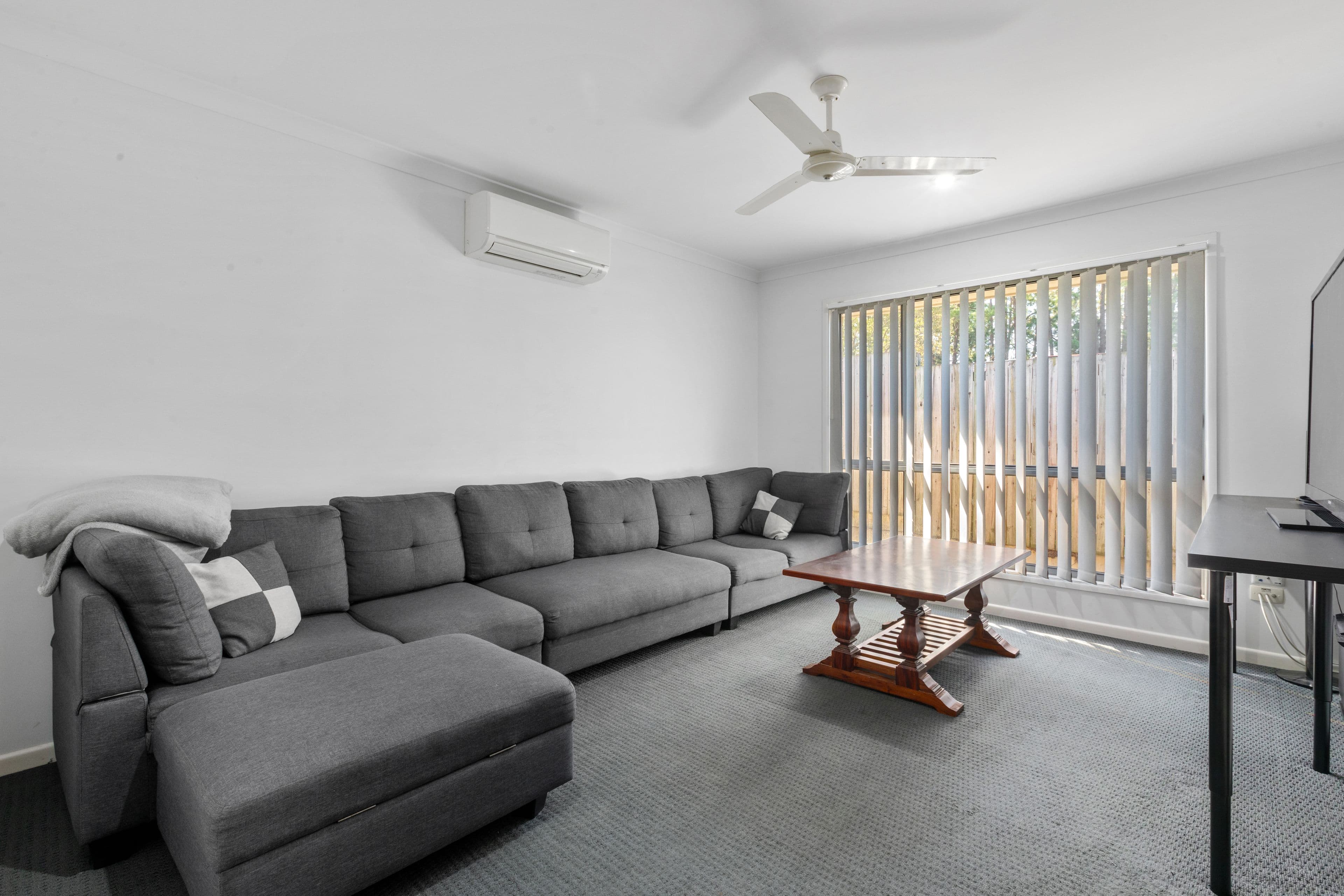 5 Deschamps Close, Loganlea QLD 4131, Loganlea - Thumbnail 4